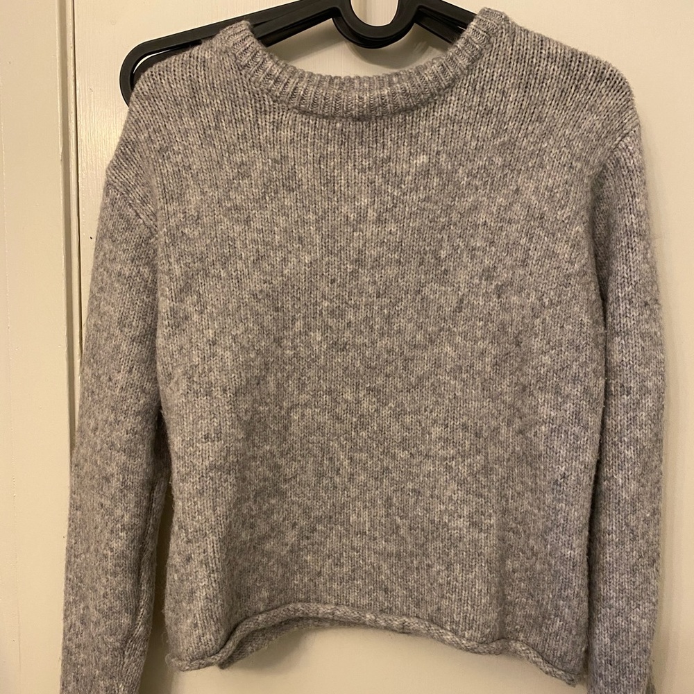 Brandy Melville Sweater